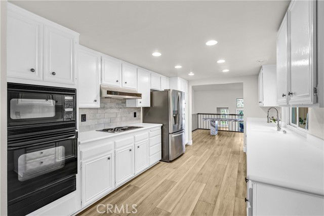 Building Photo - 17 Valley View