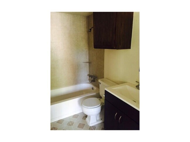 Foto del edificio - 1010 W 23rd St