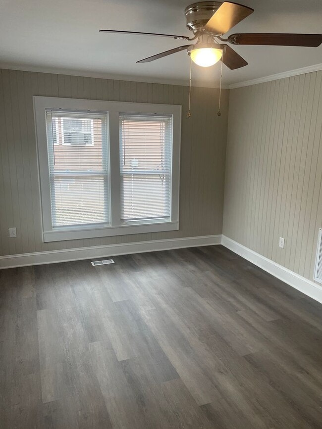 Photo - 4891 Doris St House