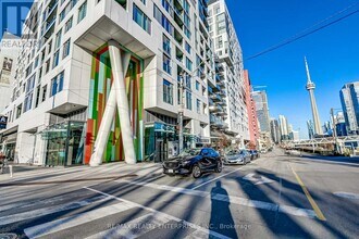 Building Photo - 27 Bathurst St
