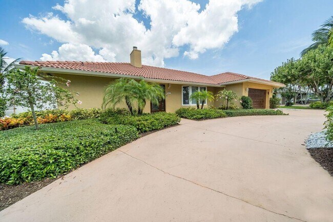 Building Photo - 4231 Palo Verde Dr