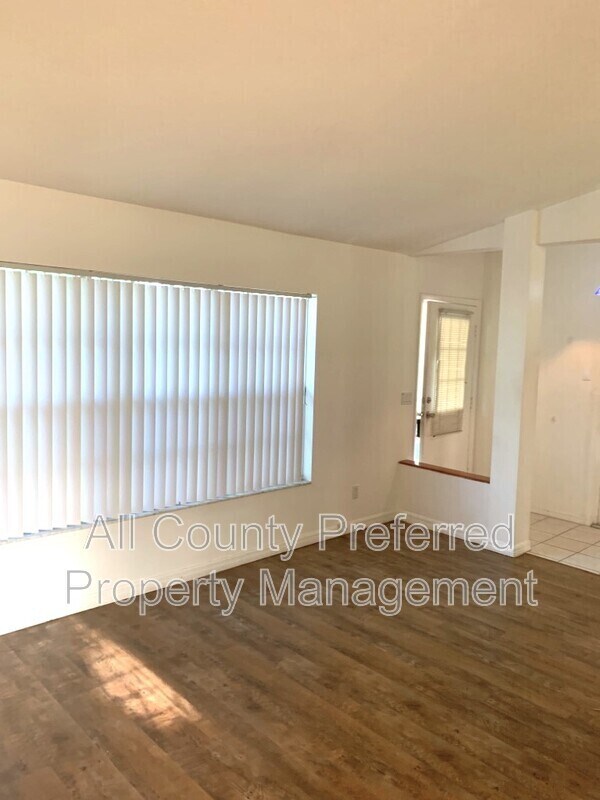 Building Photo - 3520 Egret Dr