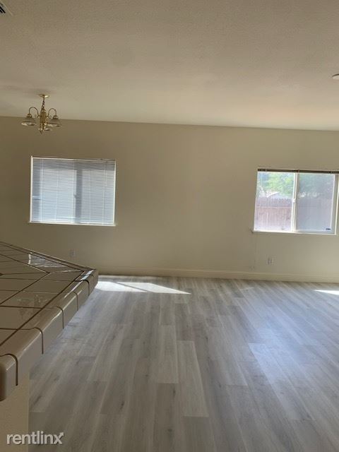 Building Photo - 3 br, 2 bath House - 21 Van Horn Ct