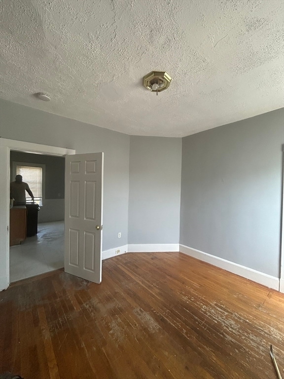 Building Photo - 92 Elliot St