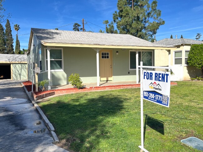 Building Photo - 5769 Eugene St