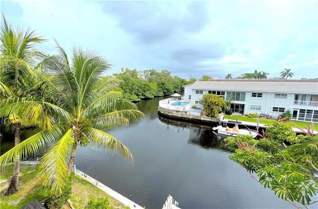 Foto del edificio - 1400 NE 54th St