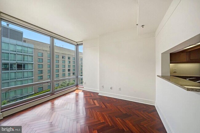 Foto del edificio - 1155 23rd St NW