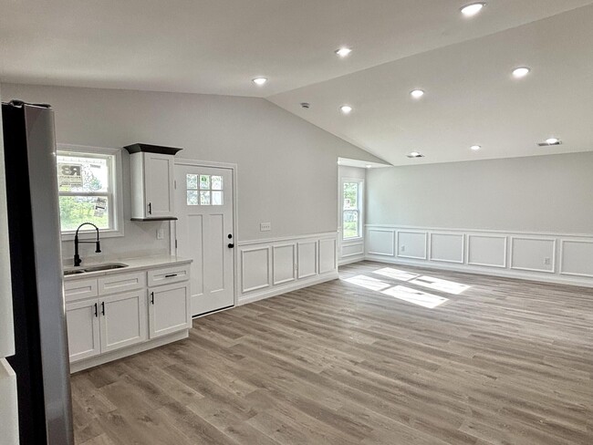 Building Photo - 87 Bluegrass Rd