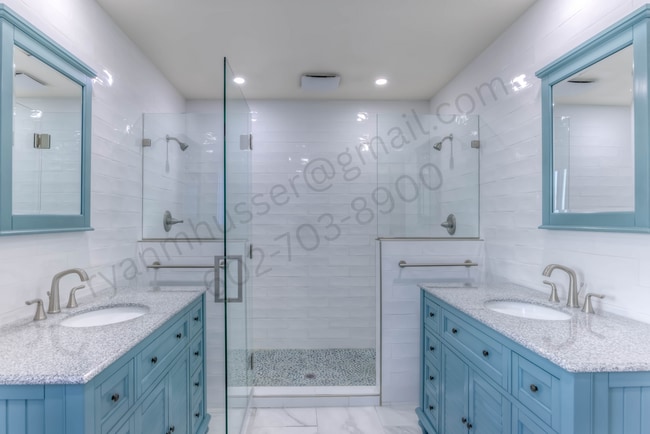 Foto del edificio - 6821 E 4th St