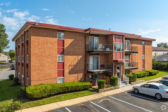 Building Photo - Newport Terrace Apartments