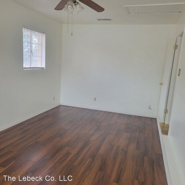 Building Photo - 3 br, 2 bath House - 2109 Hendola Dr. NE