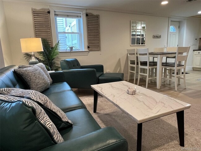 Building Photo - 120 Mitchell Ave