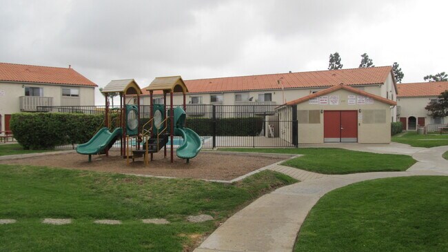 Foto del edificio - One bedroom Condo in Chula Vista