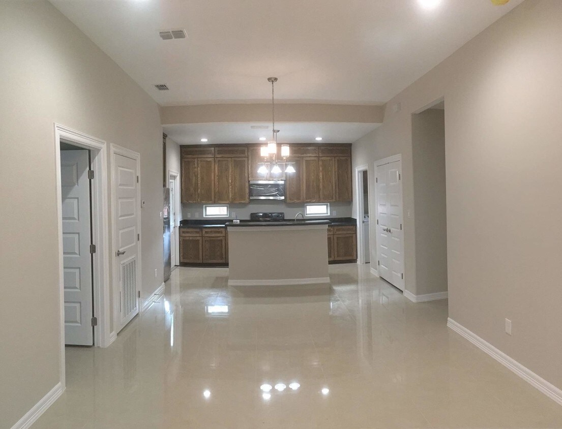 5805 Lourdes Blvd, Brownsville, TX 78521 Apartments in Brownsville