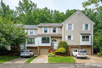 Building Photo - 4506 Stonehedge Rd