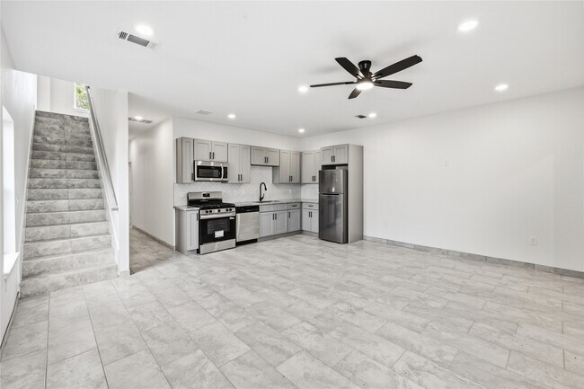 Foto del edificio - 6138 Brookfield Dr