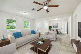 Building Photo - 2511 Evergreen Dr