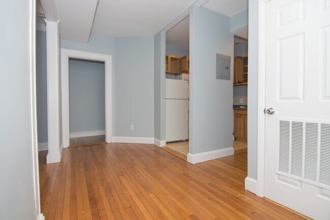 Building Photo - 43 Boulevard Terrace