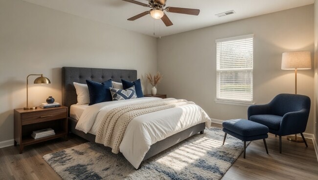 Building Photo - Gastonia Groves Apartments