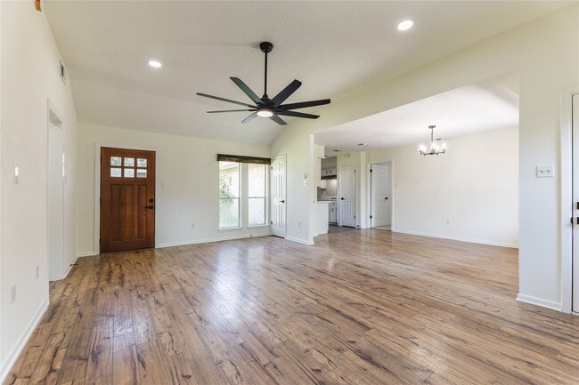 Building Photo - 431 Topsail Way