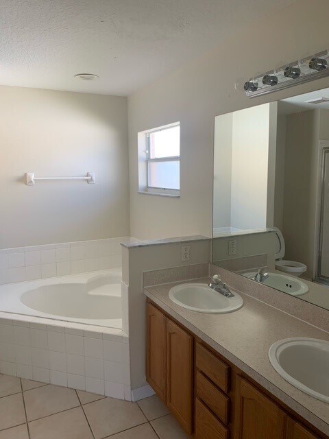 Building Photo - 4861 Zion Dr