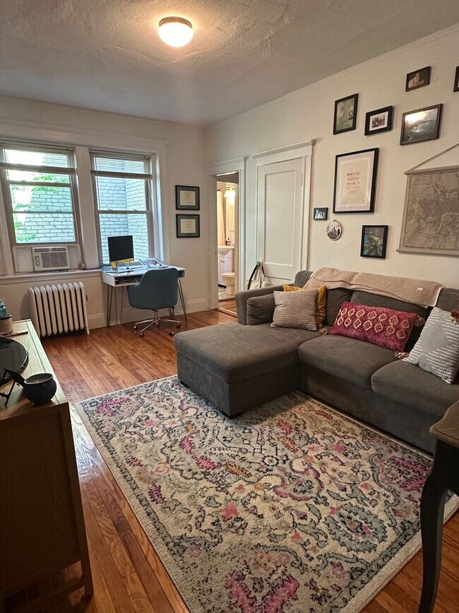 Foto del edificio - Excellent location near Brookline! 1bed/ba...
