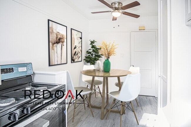 Foto del edificio - ~1 Month FREE~ Bright and inviting Studio ...