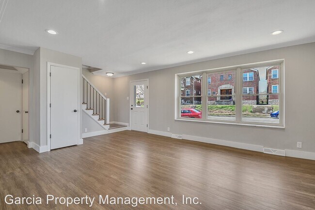 Foto del edificio - 3 br, 2 bath House - 3320 Lawn Avenue