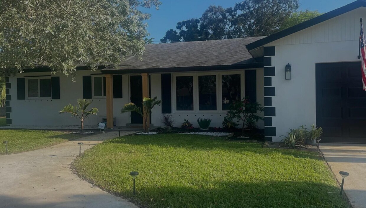 Foto principal - 3712 Lowson Blvd