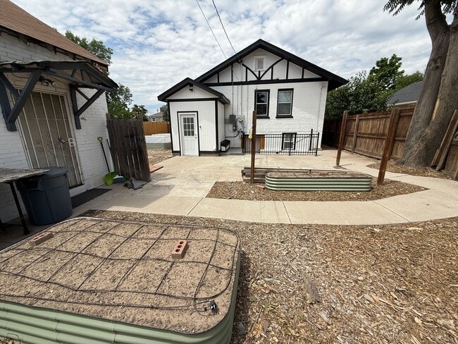 Photo - 4920 Lincoln St Townhome