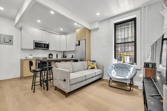 Building Photo - 107 First Avenue