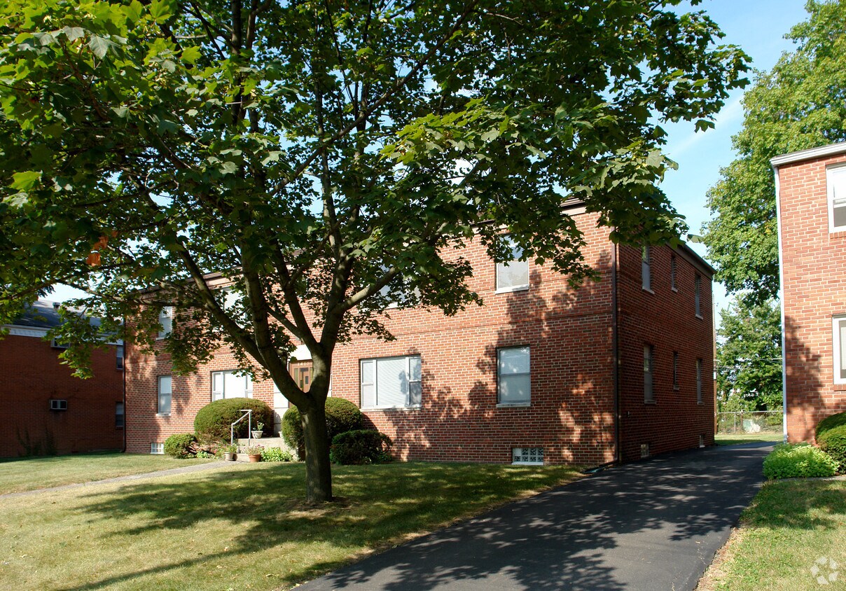 Foto del edificio - 1415 Broadview Ave