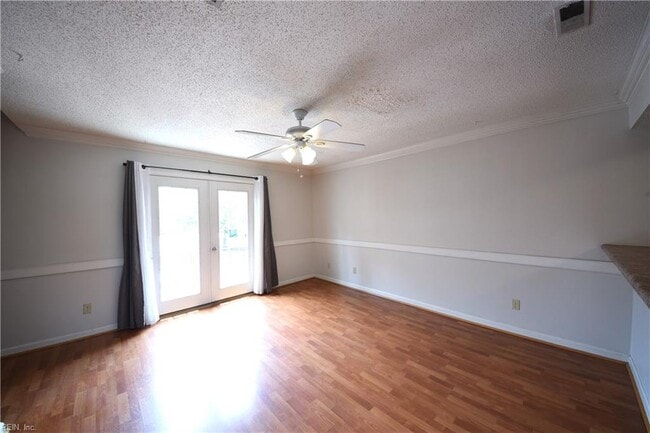 Building Photo - 20 Academy Ln