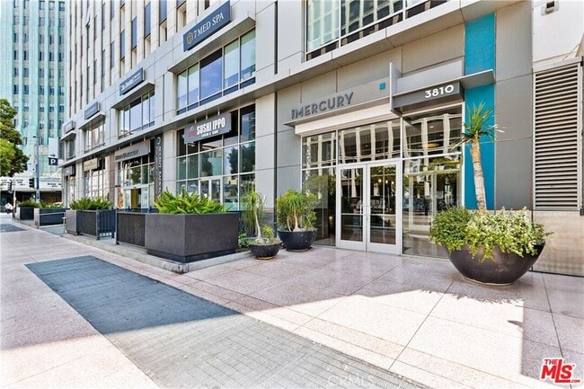 Building Photo - 3810 Wilshire Blvd