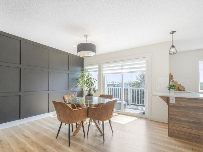 Building Photo - 1391 Starling Dr NW