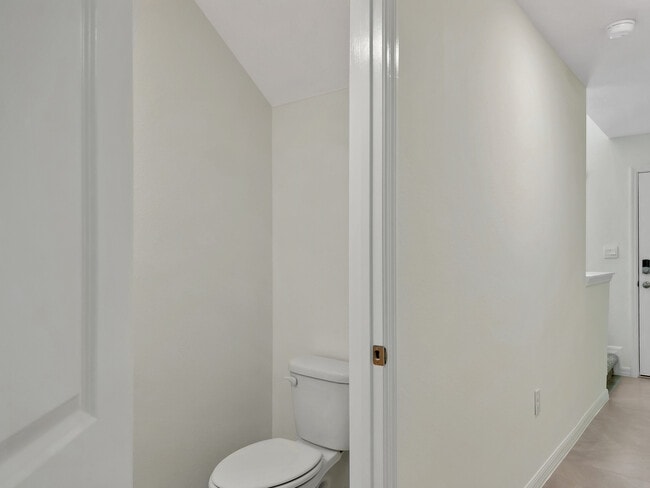 Building Photo - 6585 SW 81st Lp