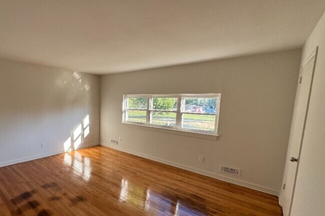 Sala de estar - 107 Ross Ave