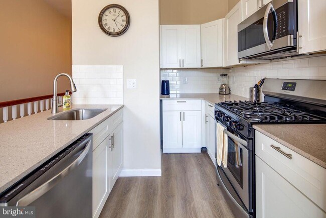 Foto del edificio - 4245 Ogden St