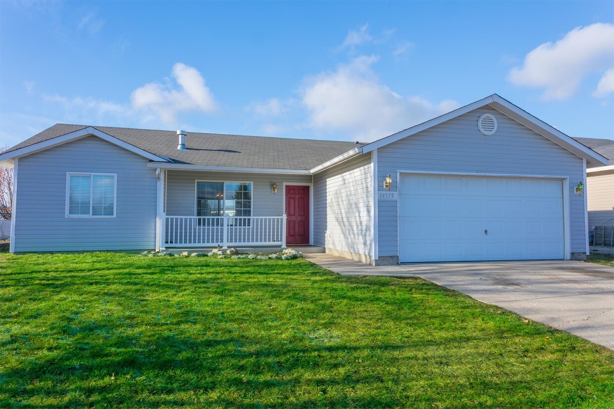 14173 Lauren Loop, Rathdrum, ID 83858 House Rental in Rathdrum, ID