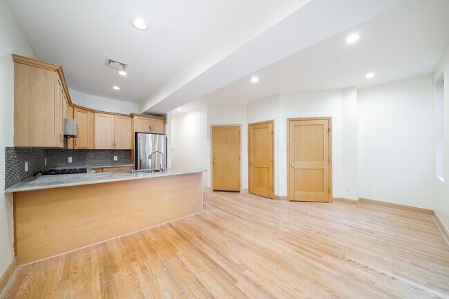 Foto del edificio - 317 Park Ave