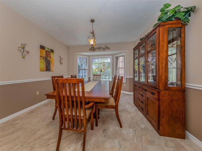 Foto del edificio - 7519 Lockwood Ridge Rd
