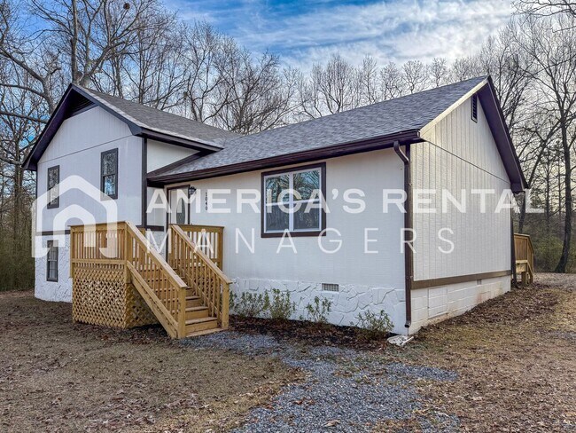 Building Photo - DEPOSIT PENDING!!! Updated Talladega Gem A...