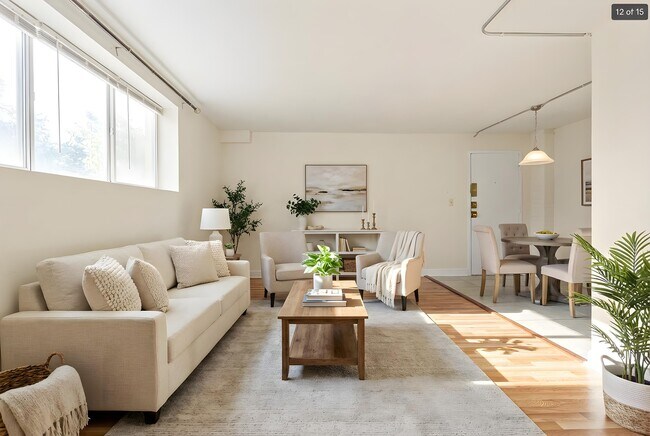 Foto del edificio - 120 Bradlee St