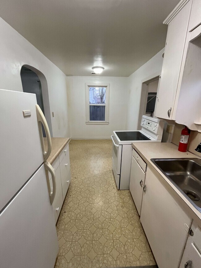 Foto del edificio - 808 E Lincoln St