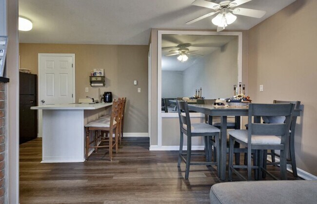 Building Photo - 103 Washington Rd