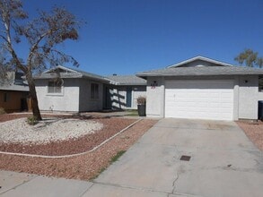 Building Photo - 6810 Legalla Ln