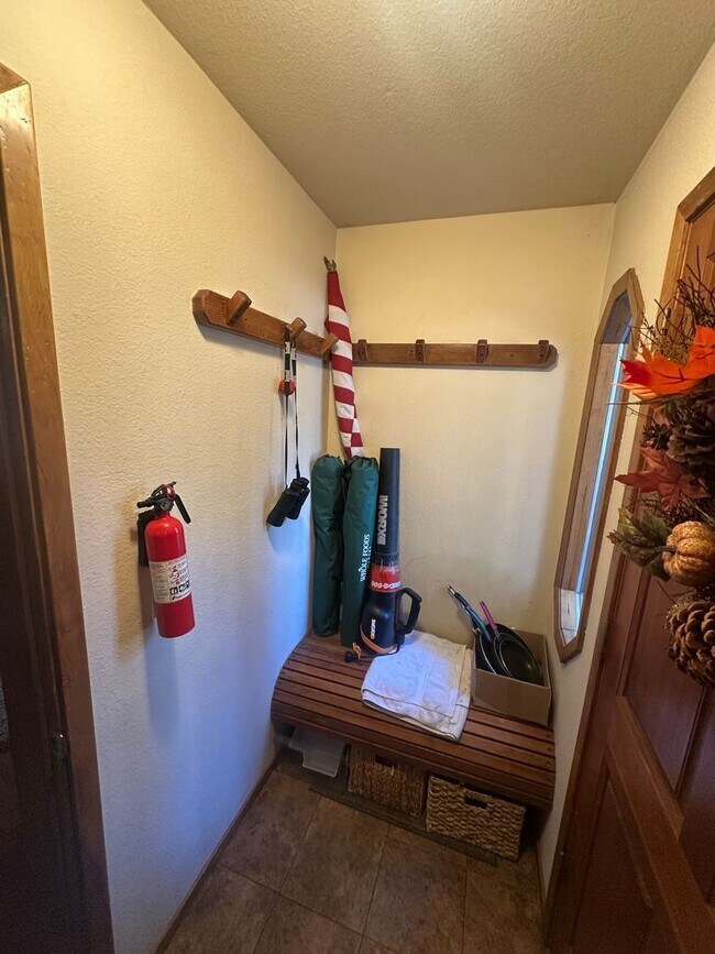 Foto del edificio - Charming 3 Bed Ski Lease in Tahoe Donner