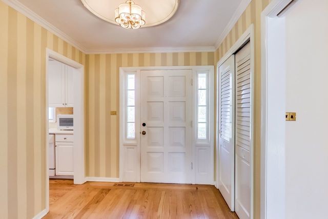 Foto del edificio - 1861 Hilltop Ln