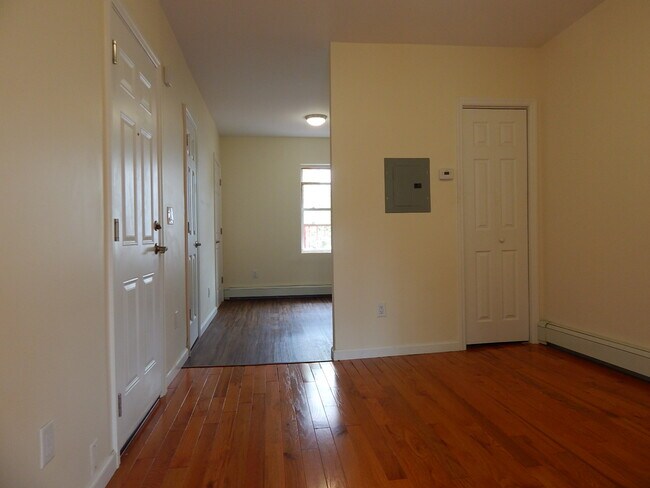 Building Photo - 230 5th St