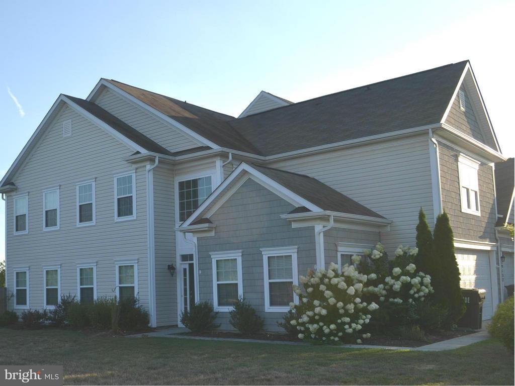 Primary Photo - 29141 Superior Cir